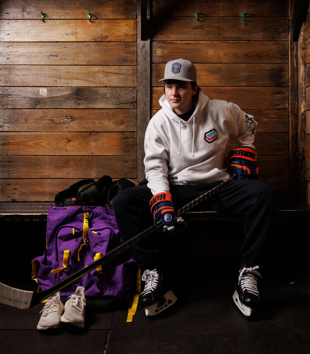 Puck: Make America Skate Again Funny Hockey Player Pun Pullover Hoodie